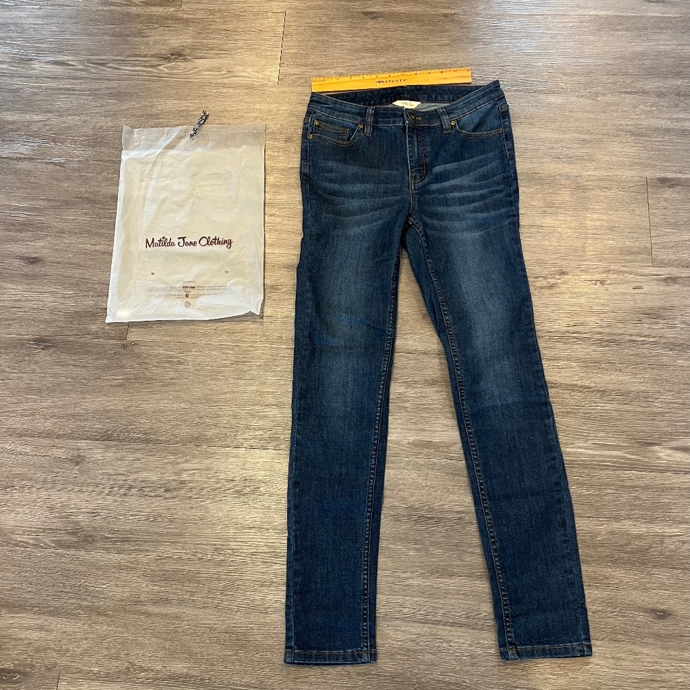 NWT Matilda Jane women’s jeans medium wash (size 6)